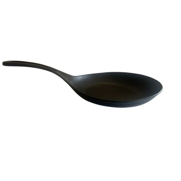 Iwachu Nambu Tekki Cast Iron Omelette Pan 22cm Japan - Picture 4 of 8